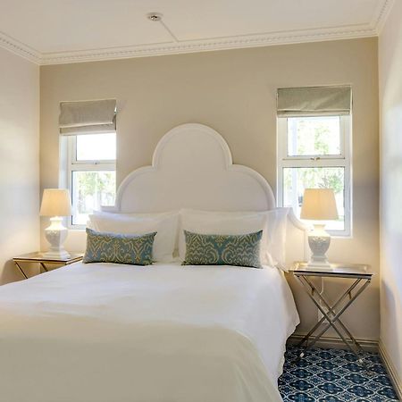 Protea Hotel By Marriott Cape Town Mowbray Exterior photo