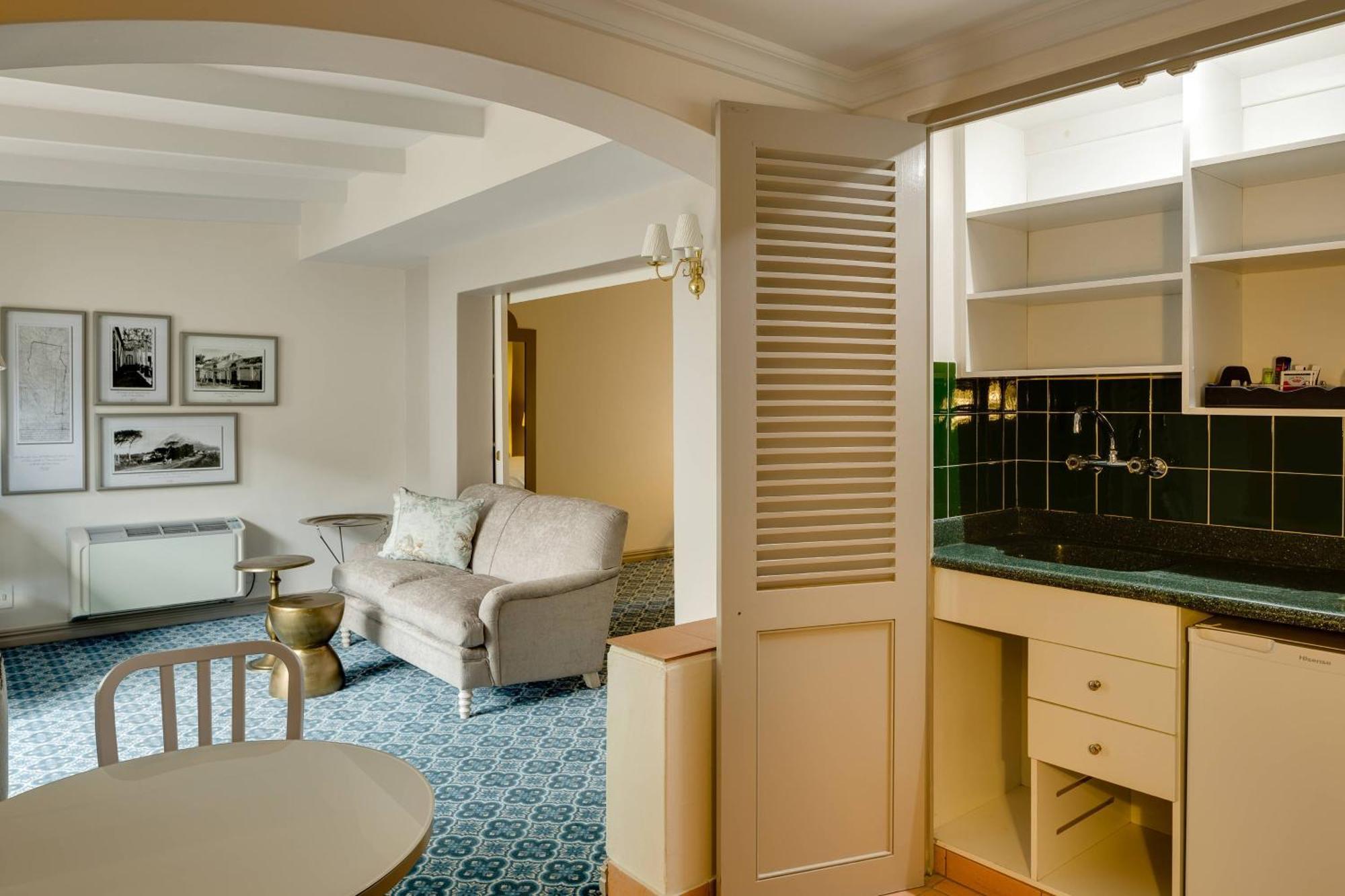 Protea Hotel By Marriott Cape Town Mowbray Exterior photo